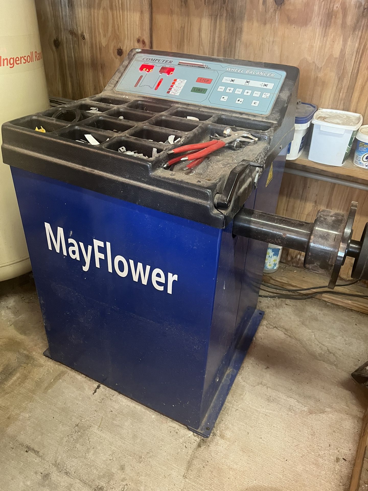 Mayflower Tire Changer Combo