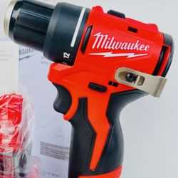 Milwaukee, M12 Subcompact Brushless Drill TOOL ONLY TOOL ONLY 