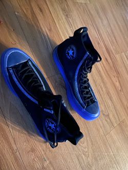 Blue & black high top converse Men’s!