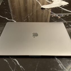 Macbook Pro 15” i7