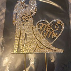 Cake topper 