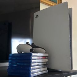 BUNDLE Playstation 5 with Pulse Elite Headset, Controller, PS4 Games, OEM Charging Stand