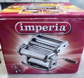 Imperia Italian Pasta Maker w/ Box & Attachments