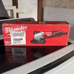 Milwaukee Grinder