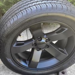 SET NEW TIRE SIZE 235 / 55 / R18   & 18" GLOSS BLACK RIMS 