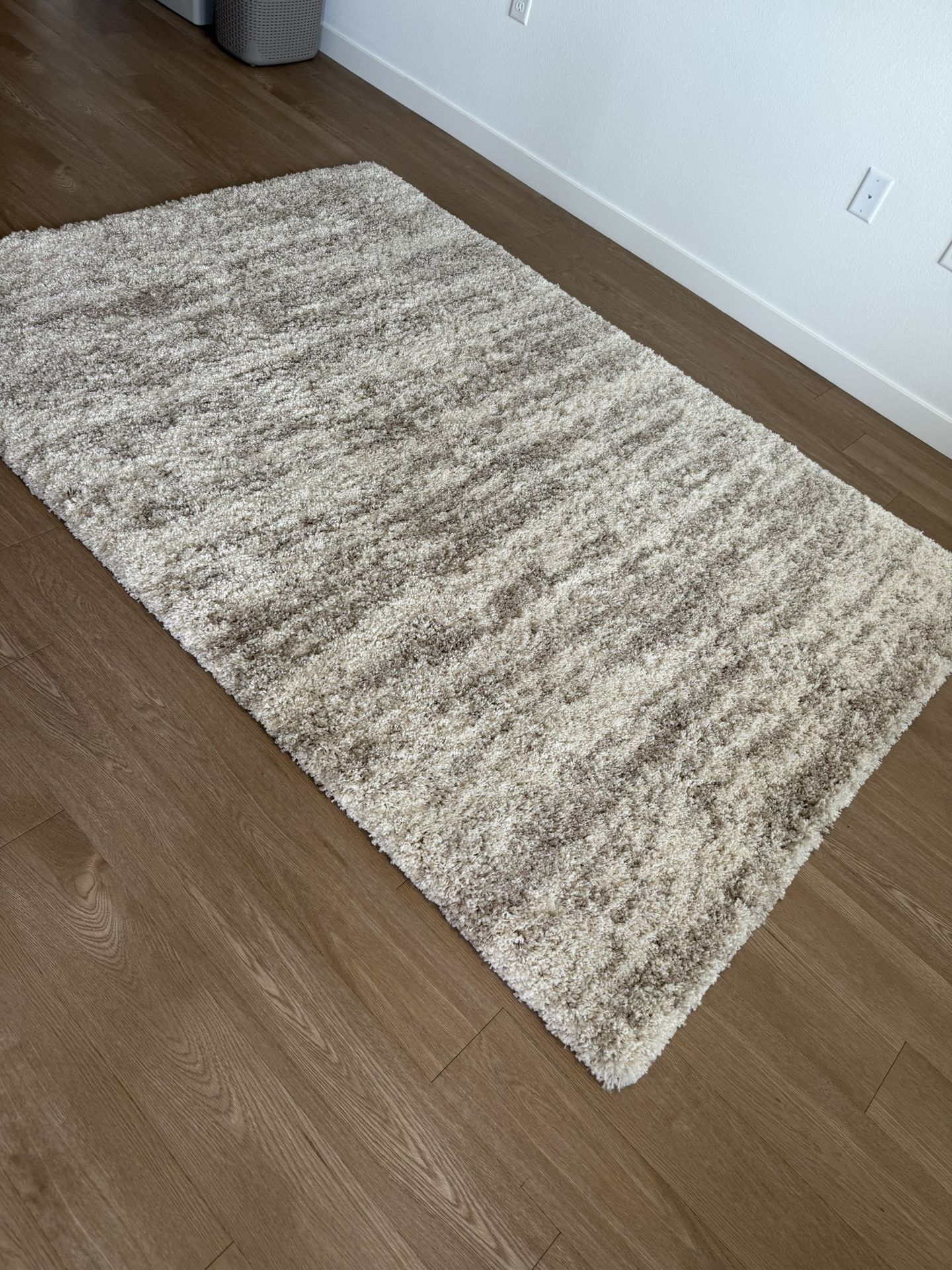 Hudson Shag SGH206 Power Loomed Area Rug 5x7 Safavieh