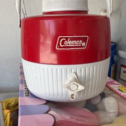 Vintage Coleman water cooler like new