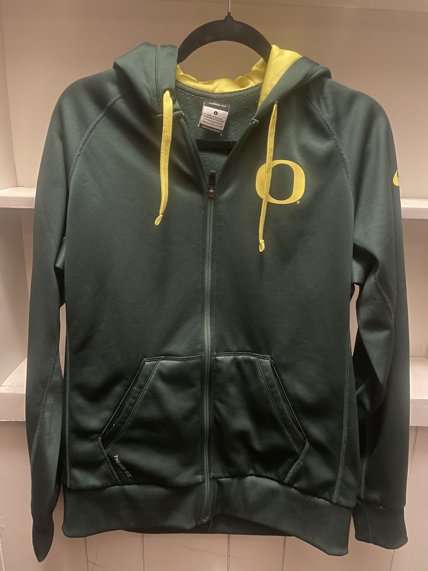 Oregon Ducks Nike Therma-fit zip up hoodie