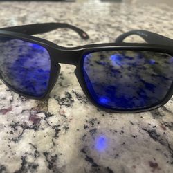 Oakley Sunglasses (POLARIZED)