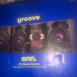 Groove Onn Bluetooth/ CD/ FM Stereo