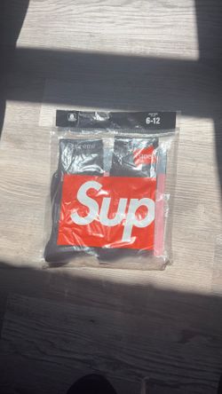 supreme socks black pair