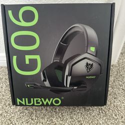 Dual Wireless Gaming Headset – Low Latency, 100-Hour Battery, PS5/PS4/PC Compatible