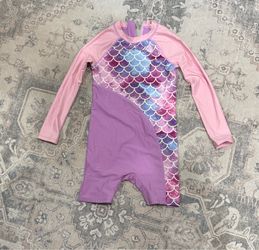 Girls Swimsuit/Rash Guard 6-8 years old