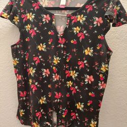 Floral Blouse  Size Large