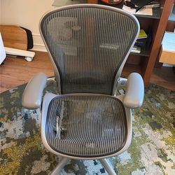 Herman Miller Office Chair, Size B