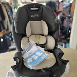 Graco Slimfit 3 In 1 Convertible Car Seat NEW