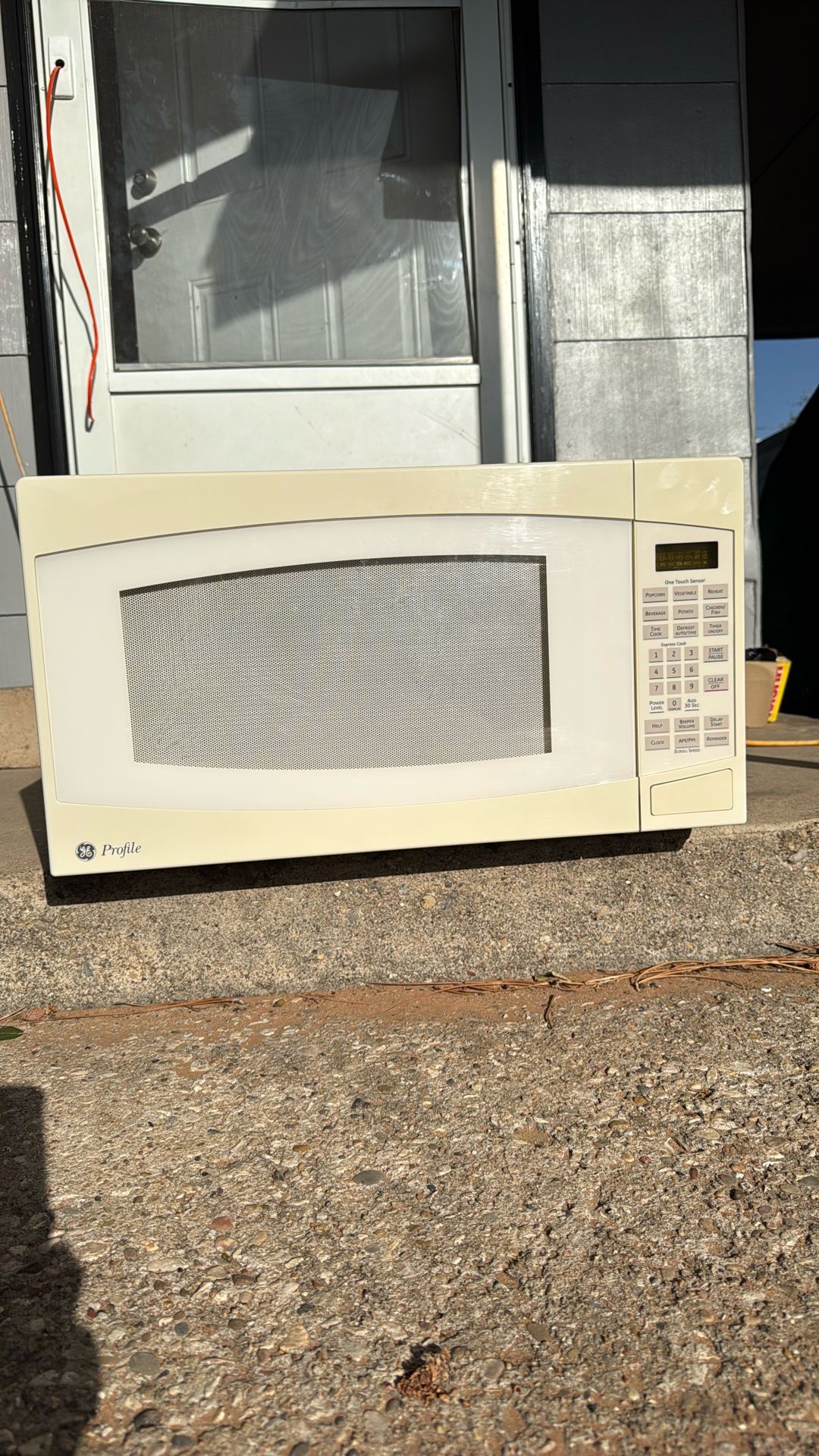 GE Profile Microwave $100