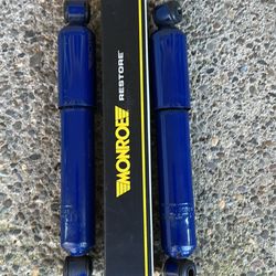 Rear shock absorbers