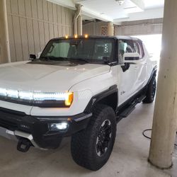 2022 GMC Hummer EV