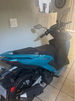 THROW OFFERS/ESCUCHO OFERTAS 2025 X-PRO Capri 150 Scooter