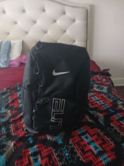 Nike elite bookbag