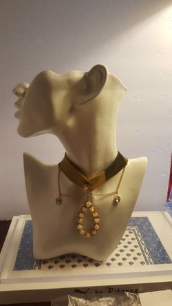 Handmade. New fashion choker white roses pendant and jewelry