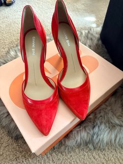 Women’s Shoes (Heels, Sandals, Running Shoes)