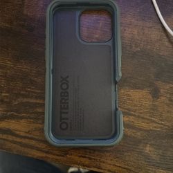 iPhone 16 Pro Max Commuter Otterbox Commuter Case