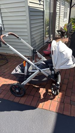 Uppababy stroller with rumble seat and stroller base Alpha baby, rumble seat and stroller base