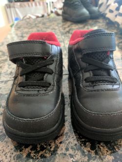 AJF Jordan sneaker size 6c