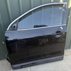 2019 Nissan Rogue Sport left front door