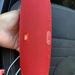JBL CHARGE 4 Speaker 