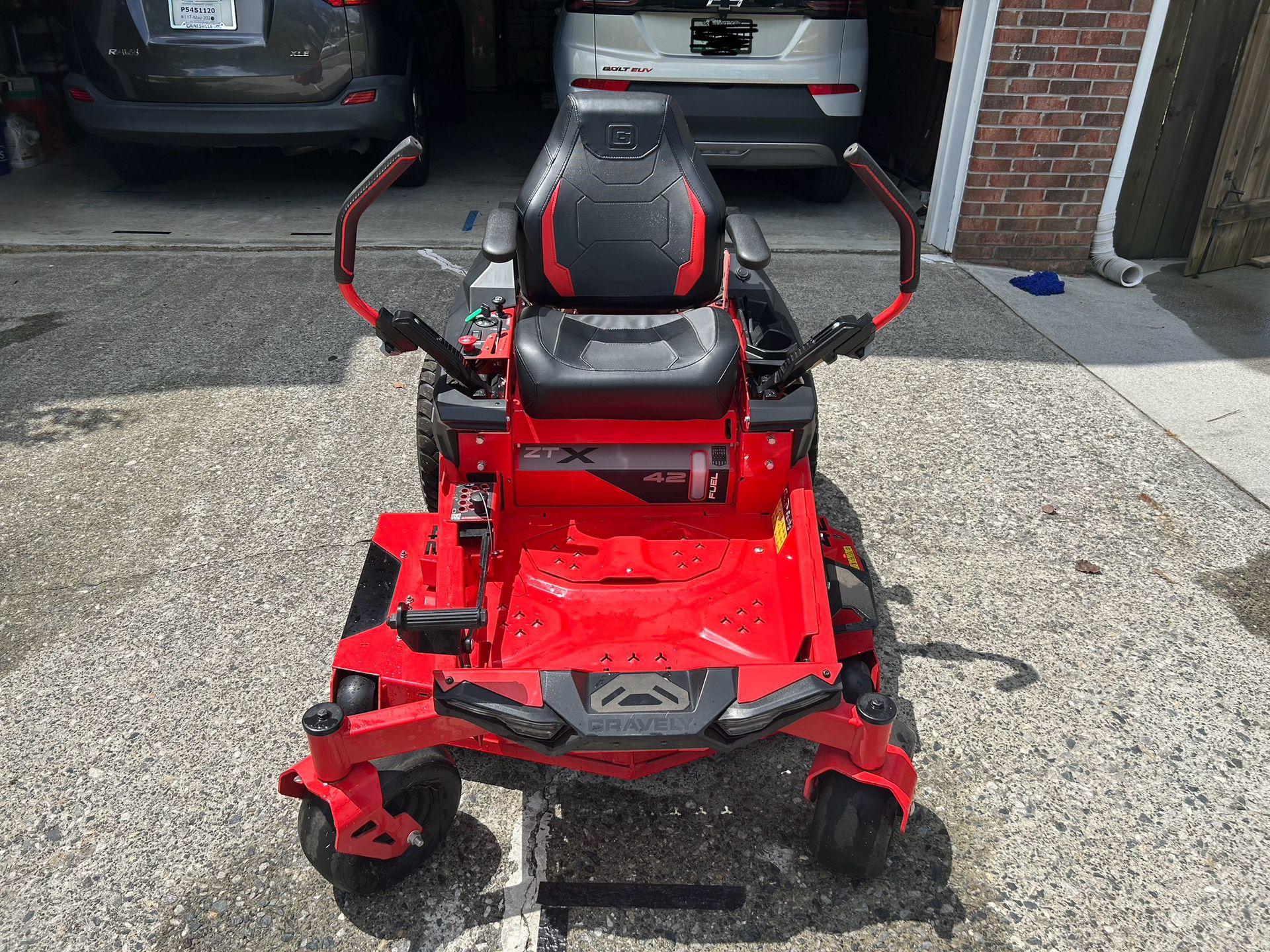 Gravely ZTX42 Zero Turn Lawn Mower For Sale-1 Year Of Usage