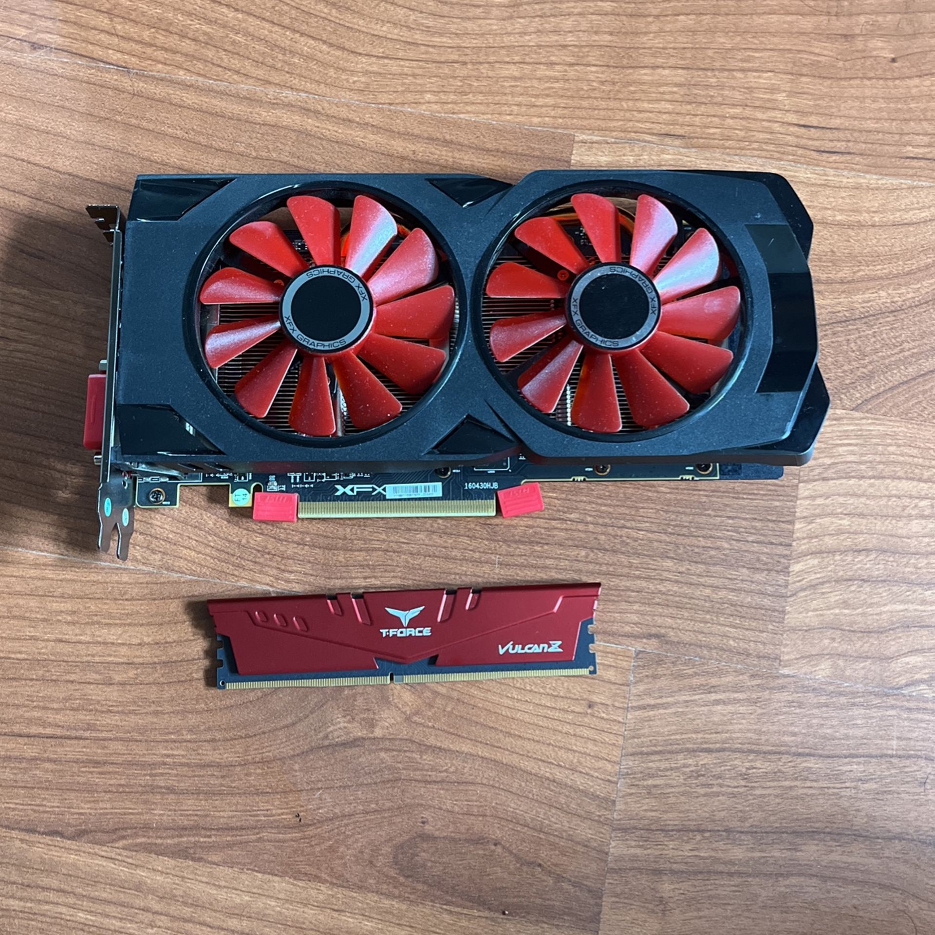 XFX RX 570 4gb And 8 gb Of DDR4