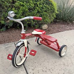 Radio Flyer Kids Tricycle 
