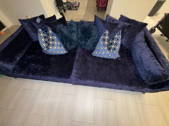 LUXURY BLUE VELVET SOFA | ASHLEY FURNITURE