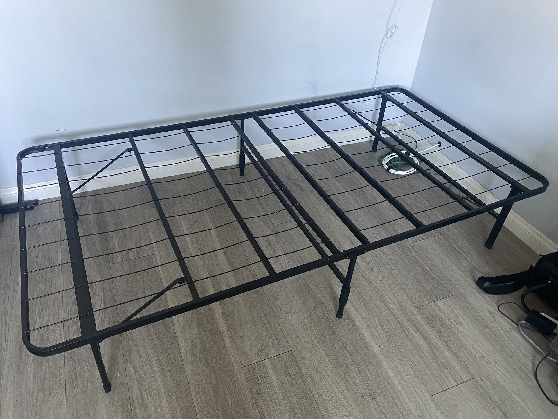 Foldable Bed Frame - Twin - Used