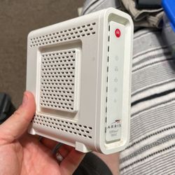 Arris Surfboard Model SB6141 Cable Modem