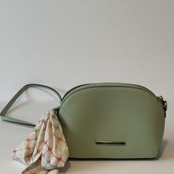 Like New - Steve Madden Crossbody Purse