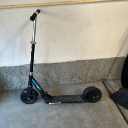 Kids black Razor air Scooter