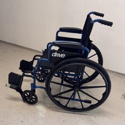 Drive Medical Blue Streak Lightweight Wheelchair 