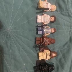 Lego 2011 Millennium Falcon Mini figs 