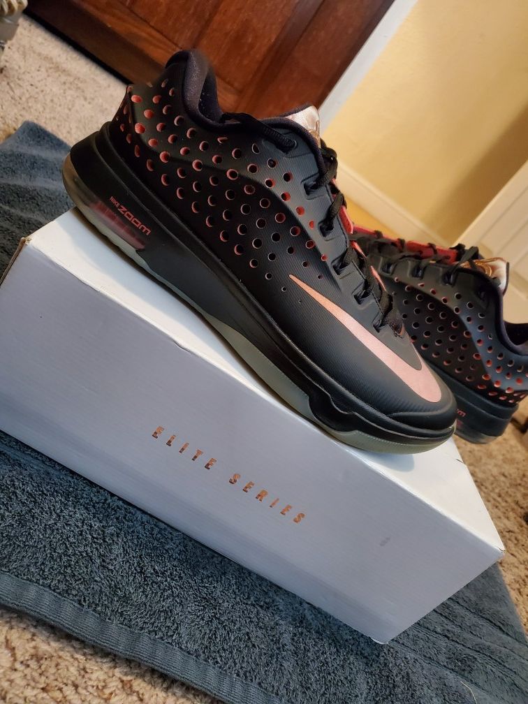 Nike KD Elite Rose Gold Size 12