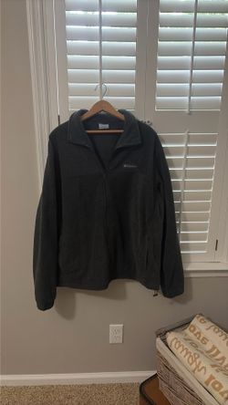Columbia men’s fleece jacket