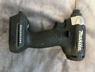 Makita XDT18V