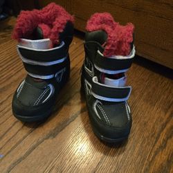 Size 5t Toddler  Boys' Waterproof Winter Boots