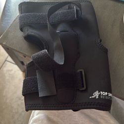 Knee Brace