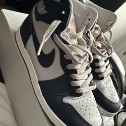 Jordan 1 Georgetown