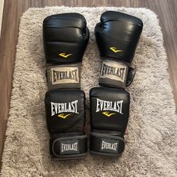 2 pair everlast gloves