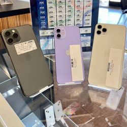 iPhones  📲 Unlocked.    ( Read Description ) 